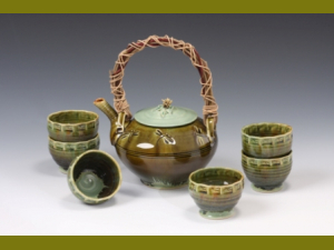 Dragonfly and Lily Tea Set