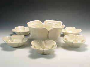 Dogwood Berries and Cream Set